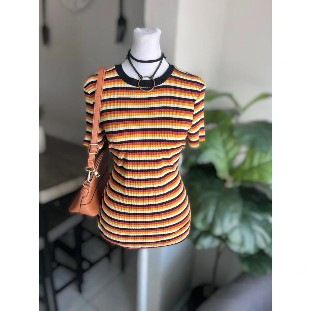 No Boundaries Striped Ribbed Short Sleeve Tee Size L/G (11-13)
